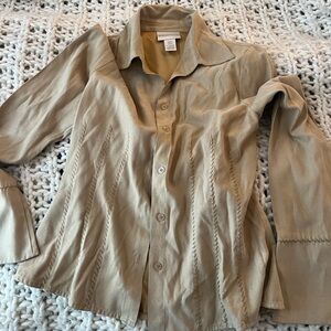 SOLD‼️Womens Vintage Button-Down in Light Khaki